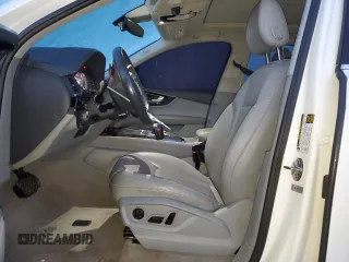 2019 Audi Q7 Prestige z VIN WA1VAAF71KD030692, wystawiony jako Copart lot #84958034 z przebiegiem 90 821 mil mil oraz Szkoda całkowita • Salvage title. Historia ofert i sprzedaży dostępna na DreamBid. Obrazek 7.