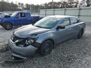 2018 Nissan Altima SR with VIN 1N4AL3AP1JC475560, listed as a Copart auction lot 49029655 with 121,264 mi miles and Salvage Title. Bid and sale history available at carsss.com. Image 1.