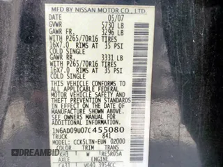 2007 Nissan Frontier SE z VIN 1N6AD09U07C455080, wystawiony jako Copart lot #50559445 z przebiegiem 134 728 mil mil oraz Czysty tytuł • Clean title. Historia ofert i sprzedaży dostępna na DreamBid. Obrazek 12.