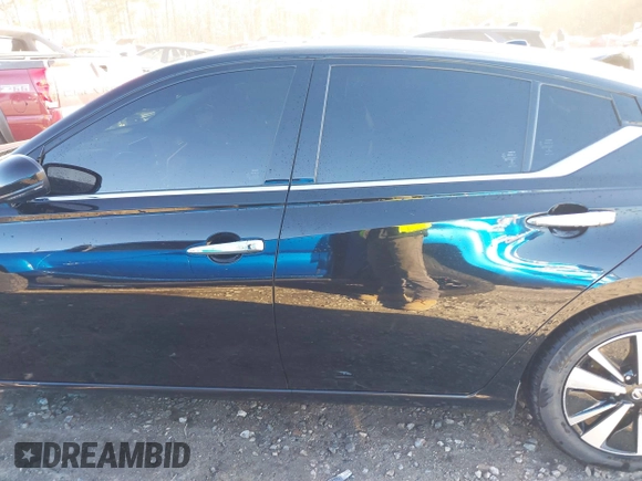 2019 Nissan Altima 2.5 SL with VIN 1N4BL4EV6KC225851, listed as a IAAI auction lot 41461897 with 83,942 mi miles. Bid and sale history available at carsss.com. Image 14.