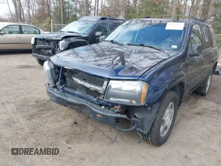 2007 Chevrolet TrailBlazer LS with VIN 1GNDT13SX72223972, listed as a IAAI auction lot 41609686 with 165,523 mi miles. Bid and sale history available at carsss.com. Image 6.