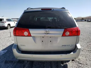 2010 Toyota Sienna XLE z VIN 5TDDK4CC8AS033268, wystawiony jako Copart lot #48503455 z przebiegiem 134 959 mil mil oraz Szkoda całkowita • Salvage title. Historia ofert i sprzedaży dostępna na DreamBid. Obrazek 6.