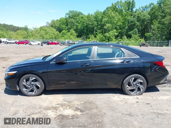 2024 Hyundai Elantra Limited with VIN KMHLP4DG1RU795908, listed as a IAAI auction lot 42191560 with 21,825 mi miles and . Bid and sale history available at DreamBid. Image 14.