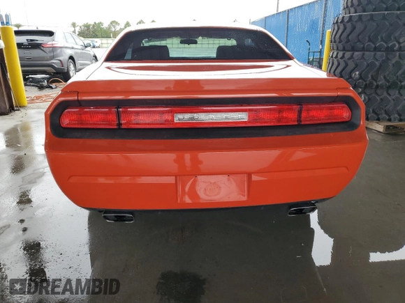 2009 Dodge Challenger R/T z VIN 2B3LJ54T69H588556, wystawiony jako Copart lot #56277855 z przebiegiem 47 405 mil mil oraz Szkoda całkowita • Salvage title. Historia ofert i sprzedaży dostępna na DreamBid. Obrazek 6.