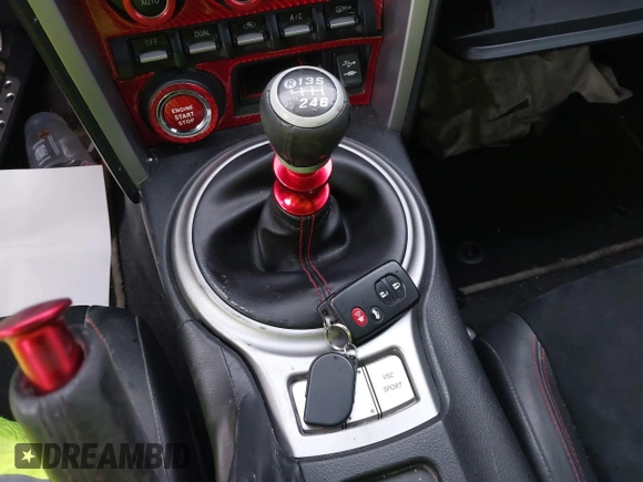 2013 Subaru BRZ Limited с VIN JF1ZCAC1XD1606548, выставлен на аукционе IAAI как лот 42153290 с пробегом 136 534 миль миль и . История ставок и продаж доступна на DreamBid. Изображение 11.