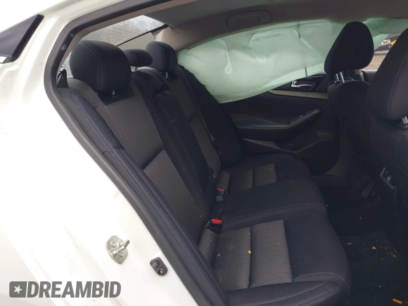 2017 Nissan Maxima SV with VIN 1N4AA6AP5HC447844, listed as a IAAI auction lot 40824768 with 90,488 mi miles. Bid and sale history available at carsss.com. Image 8.
