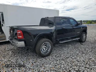 2022 Ram 3500 Laramie with VIN 3C63RRML8NG105102, listed as a Copart auction lot 69057754 with 76,734 mi miles and Clean Title. Bid and sale history available at carsss.com. Image 3.