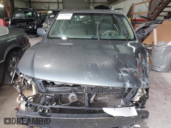 2001 Toyota Avalon XL with VIN 4T1BF28B61U121131, listed as a IAAI auction lot 41754904 with 266,554 mi miles and . Bid and sale history available at carsss.com. Image 11.