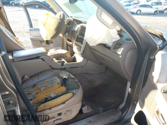 2002 Mercury Mountaineer с VIN 4M2ZU86E82ZJ07819, выставлен на аукционе IAAI как лот 41737449 с пробегом 343 404 миль миль и . История ставок и продаж доступна на DreamBid. Изображение 5.