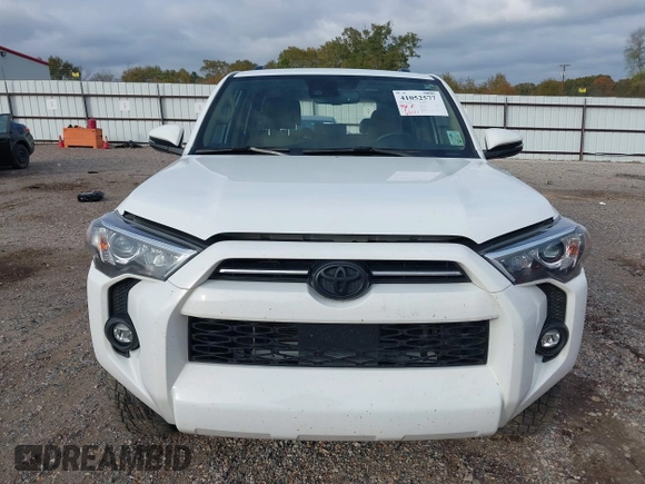 2021 Toyota 4Runner SR5 Premium with VIN JTENU5JR8M5895911, listed as a IAAI auction lot 41052577 with 60,111 mi miles and . Bid and sale history available at DreamBid. Image 13.