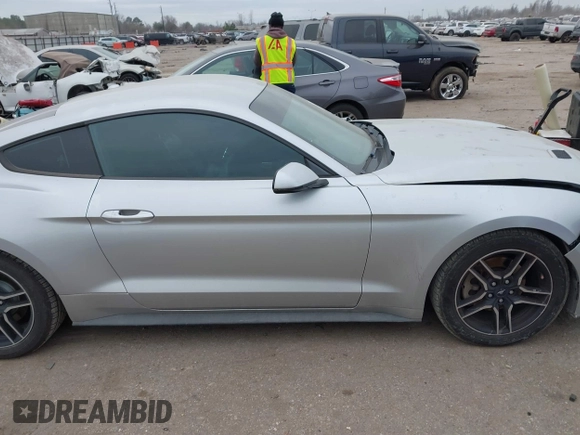 2019 Ford Mustang EcoBoost with VIN 1FA6P8TH8K5172035, listed as a IAAI auction lot 41527251 with 93,549 mi miles and . Bid and sale history available at carsss.com. Image 13.
