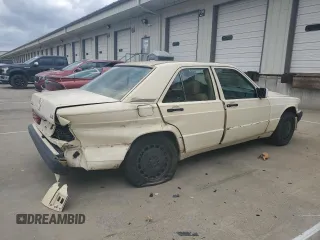 1993 Mercedes-Benz 190 z VIN WDBDA29D1PG074415, wystawiony jako Copart lot #51626555 z przebiegiem 219 450 mil mil oraz Tytuł czysty. Historia ofert i sprzedaży dostępna na DreamBid. Obrazek 3.