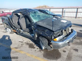 2006 Chevrolet Colorado LT w/2LT with VIN 1GCDT136468151304, listed as a IAAI auction lot 41298253 with 179,860 mi miles. Bid and sale history available at carsss.com. Image 1.