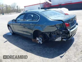 2013 BMW 5 Series 528i xDrive with VIN WBAXH5C56DDW13425, listed as a IAAI auction lot 41927530 with 120,847 mi miles. Bid and sale history available at carsss.com. Image 3.