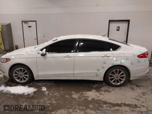 2017 Ford Fusion SE with VIN 3FA6P0H71HR346924, listed as a IAAI auction lot 41597931 with 132,267 mi miles. Bid and sale history available at carsss.com. Image 14.