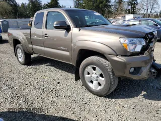 2015 Toyota Tacoma with VIN 5TFUU4EN2FX141931, listed as a Copart auction lot 51776945 with 30,244 mi miles and Salvage title. Bid and sale history available at DreamBid. Image 4.