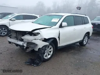 2012 Toyota Highlander with VIN 5TDBK3EH2CS117745, listed as a IAAI auction lot 41912110 with 216,449 mi miles. Bid and sale history available at carsss.com. Image 2.