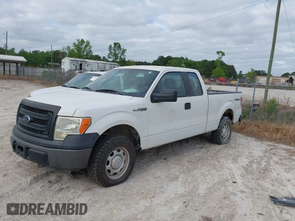 2013 Ford F-150 XL with VIN 1FTFX1EF5DKD65924, listed as a IAAI auction lot 42088693 with 58,714 mi miles and . Bid and sale history available at carsss.com. Image 17.