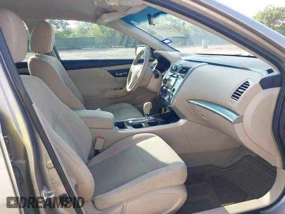 2014 Nissan Altima 2.5 S with VIN 1N4AL3AP5EN213213, listed as a IAAI auction lot 41922343 with 78,197 mi miles. Bid and sale history available at carsss.com. Image 5.