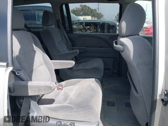 2005 Honda Odyssey LX with VIN 5FNRL38245B096035, listed as a IAAI auction lot 41998823 with 209,177 mi miles. Bid and sale history available at carsss.com. Image 8.