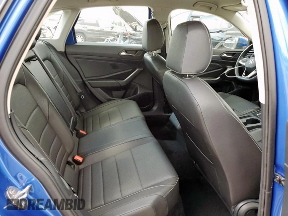 2024 Volkswagen Jetta SE with VIN 3VWEM7BU9RM007894, listed as a Copart auction lot 59669815 with 35,023 mi miles and Salvage title. Bid and sale history available at DreamBid. Image 10.