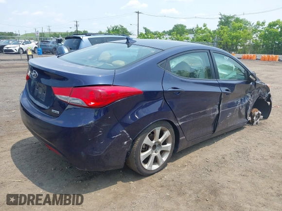 2013 Hyundai Elantra Limited z VIN 5NPDH4AE9DH205899, wystawiony jako IAAI lot #42476924 z przebiegiem 139 475 mil mil oraz . Historia ofert i sprzedaży dostępna na DreamBid. Obrazek 4.
