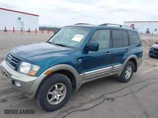 2002 Mitsubishi Montero LTD with VIN JA4MW51R82J003116, listed as a IAAI auction lot 41954991 with 223,784 mi miles. Bid and sale history available at carsss.com. Image 2.