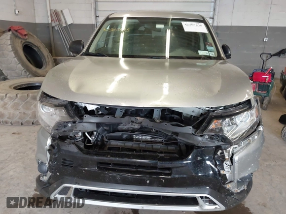 2020 Mitsubishi Outlander ES with VIN JA4AZ3A32LZ045956, listed as a IAAI auction lot 42307535 with 53,745 mi miles and . Bid and sale history available at DreamBid. Image 13.