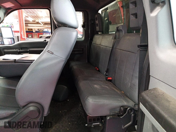 2016 Ford F-250 XLT with VIN 1FT7X2B67GEC87504, listed as a IAAI auction lot 42399995 with 191,301 mi miles and . Bid and sale history available at DreamBid. Image 1.