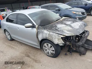 2014 Volkswagen Jetta Sedan SE w/Connectivity/Sunroof PZEV with VIN 3VWD17AJ3EM359794, listed as a IAAI auction lot 41214443 with 1 mi miles. Bid and sale history available at carsss.com. Image 1.