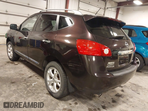 2011 Nissan Rogue S z VIN JN8AS5MV2BW280199, wystawiony jako IAAI lot #41982365 z przebiegiem 107 660 mil mil oraz . Historia ofert i sprzedaży dostępna na DreamBid. Obrazek 3.