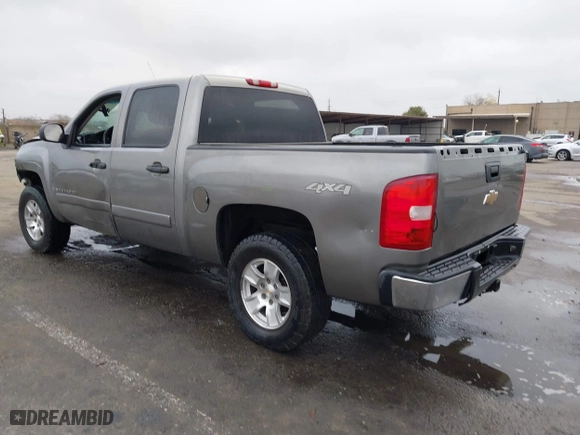 2007 Chevrolet Silverado 1500 LTZ with VIN 2GCEK13M571637081, listed as a IAAI auction lot 41085702 with 202,998 mi miles. Bid and sale history available at carsss.com. Image 3.