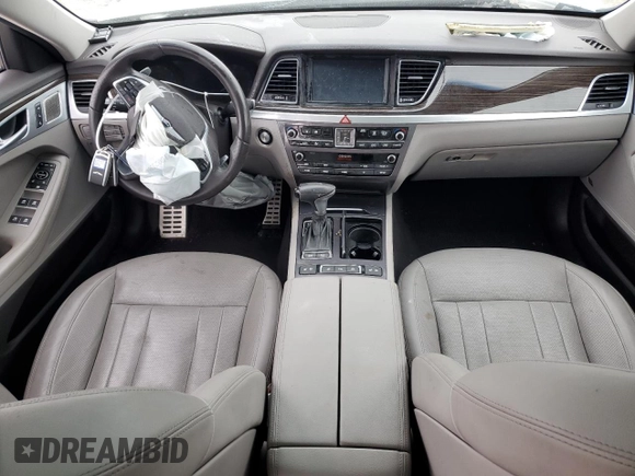 2019 Genesis G80 3.8L z VIN KMHGN4JE4KU290817, wystawiony jako Copart lot #44030005 z przebiegiem 61 008 mil mil oraz Szkoda całkowita • Salvage title. Historia ofert i sprzedaży dostępna na DreamBid. Obrazek 8.