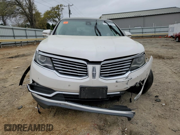 2016 Lincoln MKX Reserve with VIN 2LMTJ6LR9GBL79869, listed as a Copart auction lot 51208265 with 205,729 mi miles and Salvage Title. Bid and sale history available at DreamBid. Image 5.