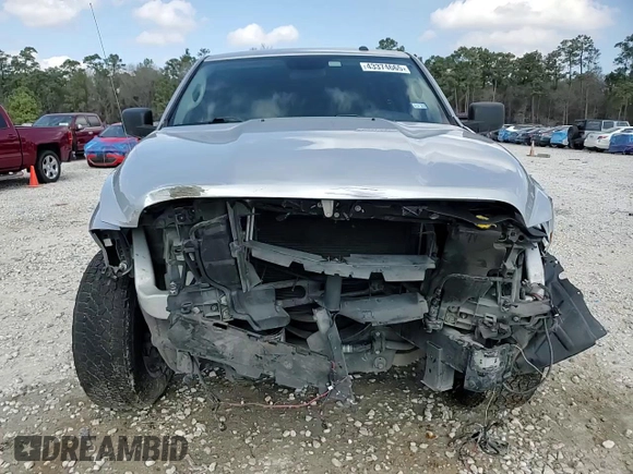 2018 Ram 1500 Express z VIN 3C6JR6AT6JG158188, wystawiony jako Copart lot #43374665 z przebiegiem 121 672 mil mil oraz Szkoda całkowita • Salvage title. Historia ofert i sprzedaży dostępna na DreamBid. Obrazek 14.