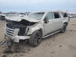 2017 Cadillac Escalade ESV Luxury z VIN 1GYS4HKJ8HR124777, wystawiony jako Copart lot #81646814 z przebiegiem Nie podano mil oraz Szkoda całkowita • Salvage title. Historia ofert i sprzedaży dostępna na DreamBid. Obrazek 1.