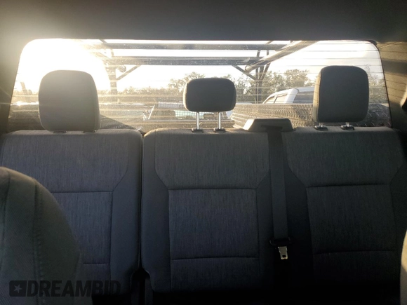 2022 Ford F-150 XL z VIN 1FTFX1C84NKE67799, wystawiony jako Copart lot #79123654 z przebiegiem Nie podano mil oraz Nie do naprawy • Non repairable. Historia ofert i sprzedaży dostępna na DreamBid. Obrazek 10.