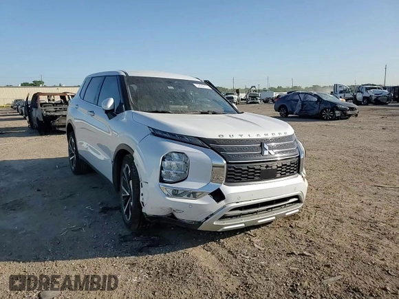 2022 Mitsubishi Outlander SE z VIN JA4J3UA80NZ026246, wystawiony jako Copart lot #52438755 z przebiegiem Nie podano mil oraz Szkoda całkowita • Salvage title. Historia ofert i sprzedaży dostępna na DreamBid. Obrazek 12.
