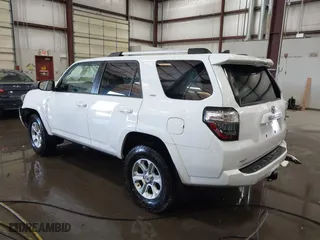 2019 Toyota 4Runner SR5 with VIN JTEBU5JR0K5693273, listed as a IAAI auction lot 41882761 with 54,503 mi miles. Bid and sale history available at carsss.com. Image 3.