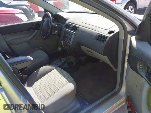 2006 Ford Focus S with VIN 1FAHP34N56W197930, listed as a IAAI auction lot 41842290 with 269,935 mi miles and . Bid and sale history available at carsss.com. Image 8.