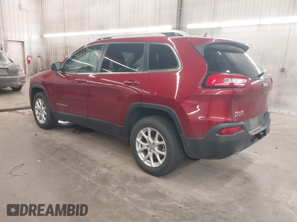 2016 Jeep Cherokee Latitude z VIN 1C4PJMCS7GW104458, wystawiony jako IAAI lot #42112371 z przebiegiem 99 723 mil mil oraz . Historia ofert i sprzedaży dostępna na DreamBid. Obrazek 3.