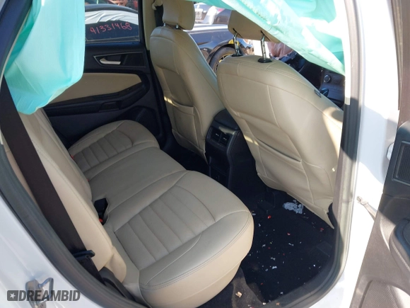 2015 Ford Edge SE with VIN 2FMTK3G81FBB37553, listed as a IAAI auction lot 41316586 with 1 mi miles. Bid and sale history available at carsss.com. Image 8.
