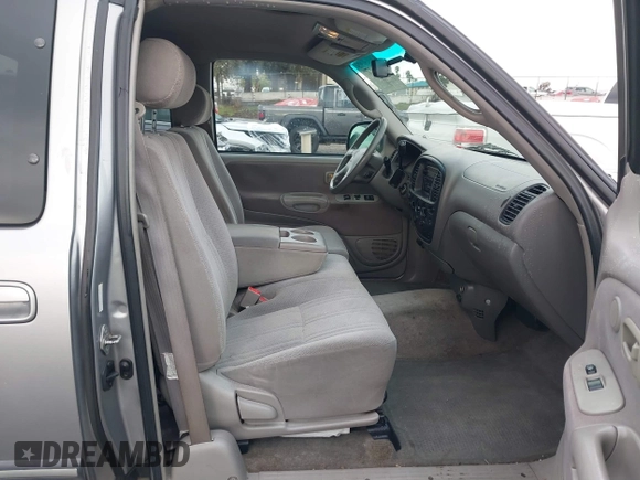 2001 Toyota Tundra SR5 with VIN 5TBRT341X1S204718, listed as a IAAI auction lot 41760173 with 233,734 mi miles and . Bid and sale history available at DreamBid. Image 5.