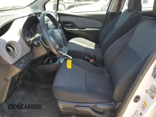 2017 Toyota Yaris L z VIN VNKKTUD32HA083729, wystawiony jako Copart lot #58020955 z przebiegiem 66 075 mil mil oraz Szkoda całkowita • Salvage title. Historia ofert i sprzedaży dostępna na DreamBid. Obrazek 7.