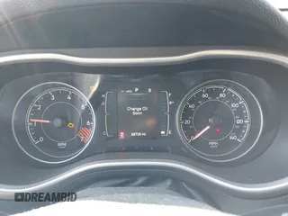 2014 Jeep Cherokee Altitude with VIN 1C4PJMCB5EW167961, listed as a IAAI auction lot 41660440 with 88,705 mi miles and . Bid and sale history available at DreamBid. Image 7.