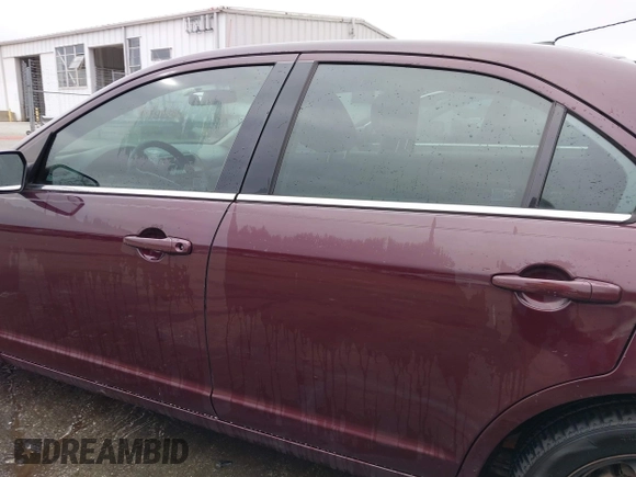 2011 Ford Fusion SE with VIN 3FAHP0HA7BR223947, listed as a IAAI auction lot 41747613 with 247,088 mi miles. Bid and sale history available at carsss.com. Image 14.