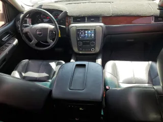 2013 GMC Yukon SLT with VIN 1GKS1CE06DR162852, listed as a Copart auction lot 71586174 with 182,169 mi miles and Salvage Title. Bid and sale history available at carsss.com. Image 8.