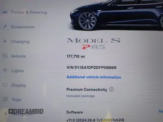 2013 Tesla Model S Performance z VIN 5YJSA1DP2DFP06669, wystawiony jako IAAI lot #42161357 z przebiegiem 177 710 mil mil oraz . Historia ofert i sprzedaży dostępna na DreamBid. Obrazek 7.