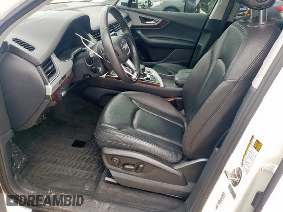 2019 Audi Q7 Premium Plus with VIN WA1LHAF73KD035542, listed as a Copart auction lot 60474105 with 75,950 mi miles and Salvage title. Bid and sale history available at DreamBid. Image 7.