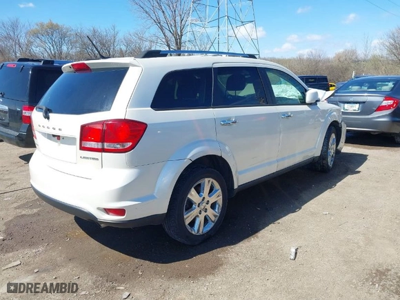2014 Dodge Journey Limited with VIN 3C4PDCDG6ET105728, listed as a IAAI auction lot 41859746 with 184,335 mi miles. Bid and sale history available at carsss.com. Image 4.
